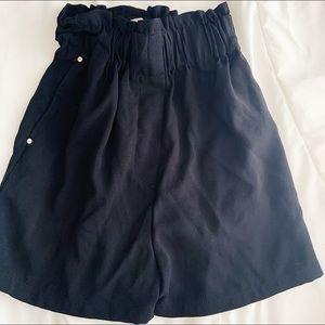 H&M | Dressy Black Shorts